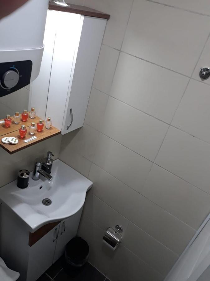 Taksim Pera Aparts Aparthotel Истанбул Екстериор снимка
